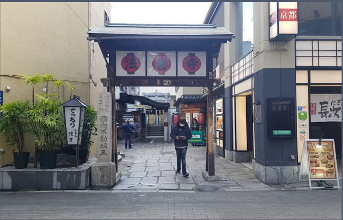 Osaka popular Japanese foods origins city game and tour - Image 3
